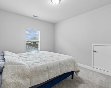 629 Singing Water Drive - Photo Thumbnail 27