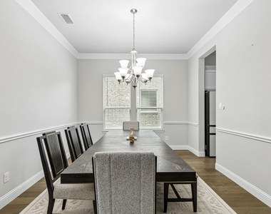 629 Singing Water Drive - Photo Thumbnail 5