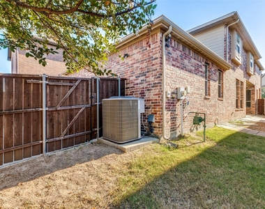 3712 Cobblecreek Drive - Photo Thumbnail 23