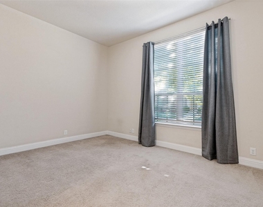 3712 Cobblecreek Drive - Photo Thumbnail 12