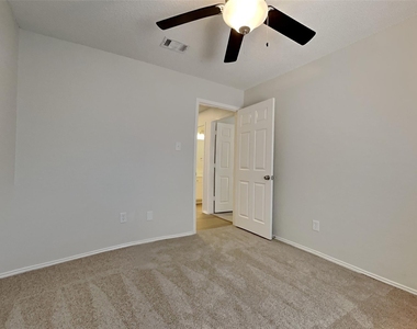 2822 White Oak Drive - Photo Thumbnail 10