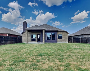 113 Bowie Street - Photo Thumbnail 15