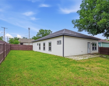 3425 Logan Street - Photo Thumbnail 17