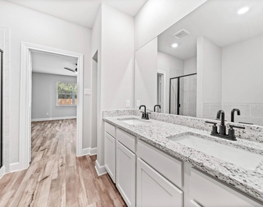 628 Harbor Oaks Drive - Photo Thumbnail 6