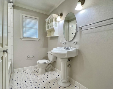 11220 Wyatt Street - Photo Thumbnail 6