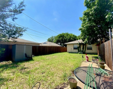 11220 Wyatt Street - Photo Thumbnail 8