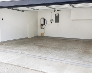 1221 W 16th Street - Photo Thumbnail 28