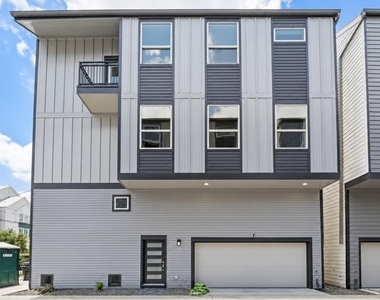 1221 W 16th Street - Photo Thumbnail 2