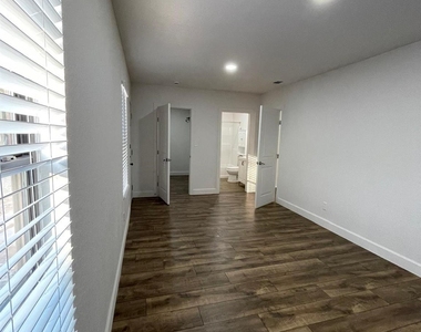 251 Brushy Creek Trail - Photo Thumbnail 9