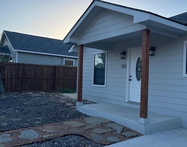 251 Brushy Creek Trail - Photo Thumbnail 1
