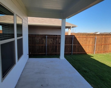 2371 Aspen Hill Drive - Photo Thumbnail 37