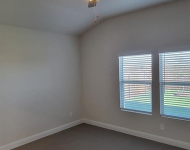 2371 Aspen Hill Drive - Photo Thumbnail 19