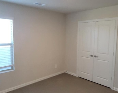 2371 Aspen Hill Drive - Photo Thumbnail 31