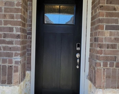 2371 Aspen Hill Drive - Photo Thumbnail 3