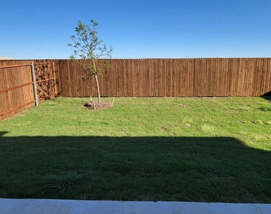 2371 Aspen Hill Drive - Photo Thumbnail 38