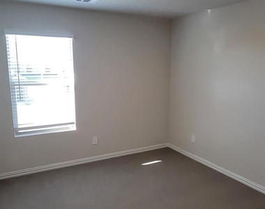 2371 Aspen Hill Drive - Photo Thumbnail 33