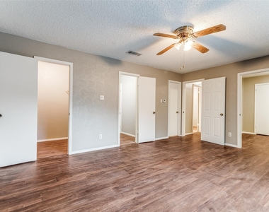 408 Windwood Court - Photo Thumbnail 20