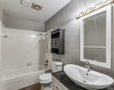 408 Windwood Court - Photo Thumbnail 13