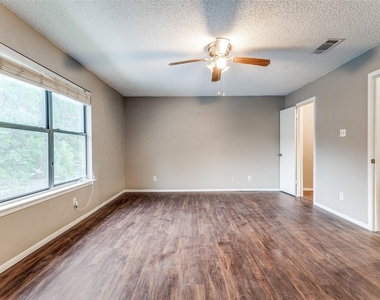 408 Windwood Court - Photo Thumbnail 19