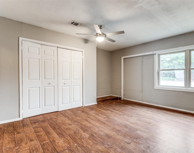 408 Windwood Court - Photo Thumbnail 11