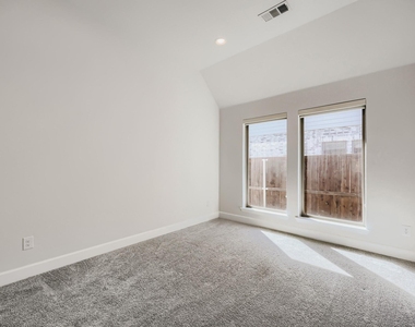 1505 Misty Pasture Way - Photo Thumbnail 5