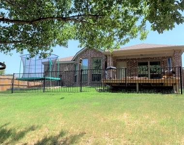 3102 Whispering Pine Boulevard - Photo Thumbnail 23