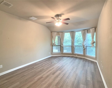 3102 Whispering Pine Boulevard - Photo Thumbnail 10