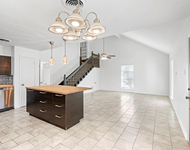 7356 Walling Lane - Photo Thumbnail 6