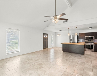 7356 Walling Lane - Photo Thumbnail 4