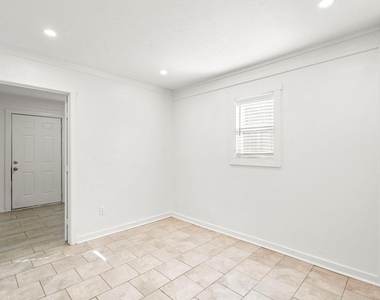 7356 Walling Lane - Photo Thumbnail 14