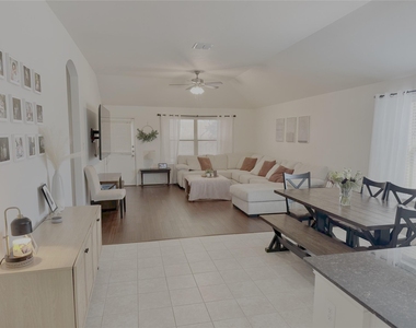 4900 Lemon Grove Drive - Photo Thumbnail 4