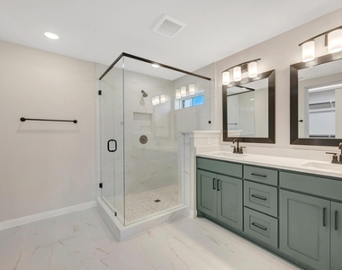 4901 Vizsla Lane - Photo Thumbnail 6