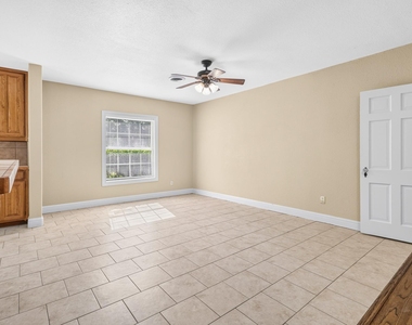 620 Oakwood Lane - Photo Thumbnail 15