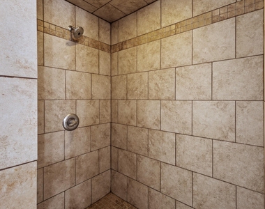 620 Oakwood Lane - Photo Thumbnail 25