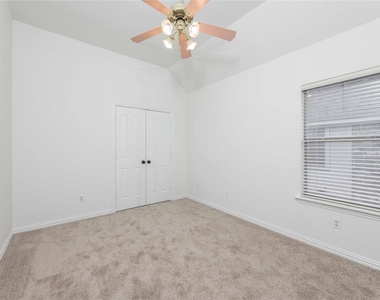 3305 Estacado Lane - Photo Thumbnail 28