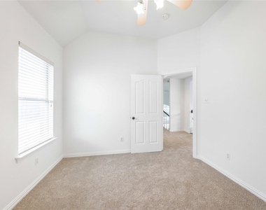 3305 Estacado Lane - Photo Thumbnail 29