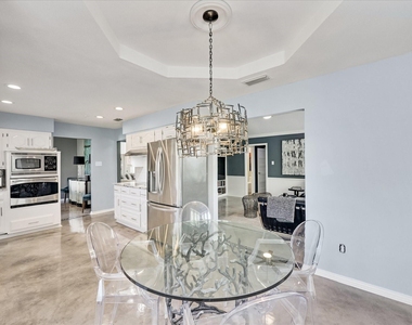 12614 Whispering Hills Drive - Photo Thumbnail 11