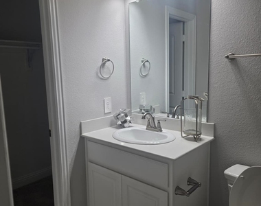 1410 Brindle Drive - Photo Thumbnail 3