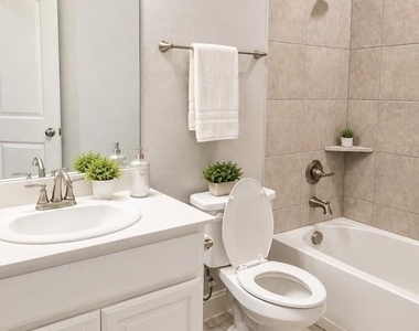 1410 Brindle Drive - Photo Thumbnail 4