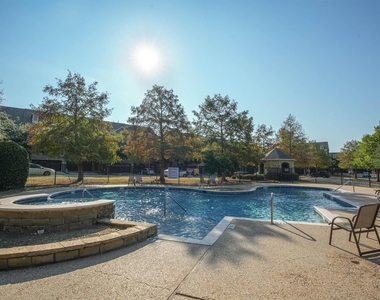 1441 Fox Run Drive - Photo Thumbnail 39