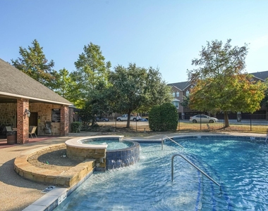 1441 Fox Run Drive - Photo Thumbnail 36