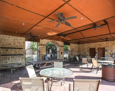 1441 Fox Run Drive - Photo Thumbnail 35