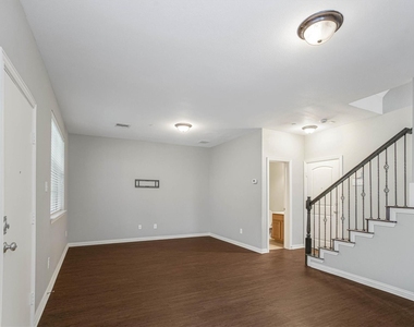 1441 Fox Run Drive - Photo Thumbnail 30