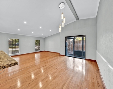 1715 Cherokee Trail - Photo Thumbnail 8