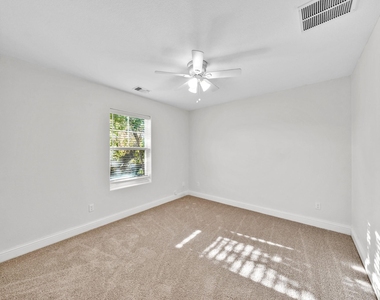 605 Martin Luther King Street - Photo Thumbnail 18