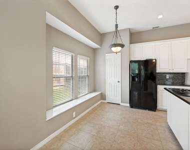 4620 Dusk Meadow Drive - Photo Thumbnail 18