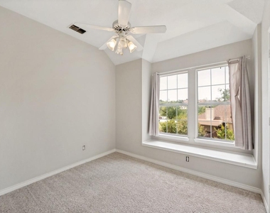 4620 Dusk Meadow Drive - Photo Thumbnail 32