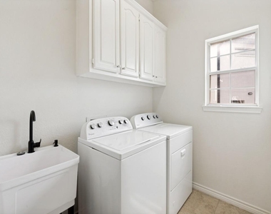 4620 Dusk Meadow Drive - Photo Thumbnail 34