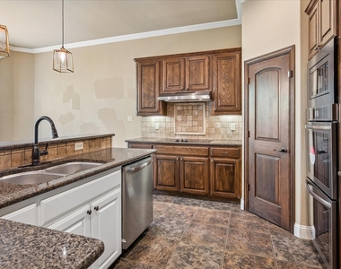 7149 Stone Villa Circle - Photo Thumbnail 6
