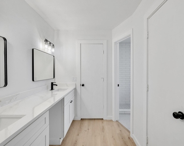 3352 Lanarc Drive - Photo Thumbnail 22